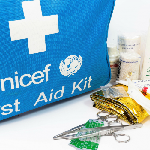 First aid can make a real difference. You offer medication and a first aid kit for children and their families. Your impact? With your gift the communities affected by a disaster will be supplied with basic medication and elemental medical equipment.